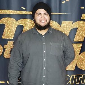 Meet your Posher, Adam